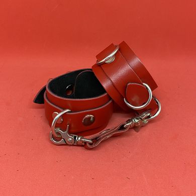 Кожаные БДСМ браслеты красного цвета - фото