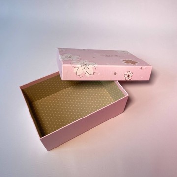 Подарочная коробка с цветами розовая, S - фото