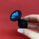 Силиконовая анальная пробка - черная с голубым кристаллом (2,8 см) - фото товара