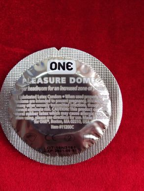 Презерватив анатомический ONE Pleasure Dome (1 шт) - фото