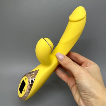 Вібратор з вакуумною стимуляцією + підігрів KissToy A-King Pro Yellow - фото